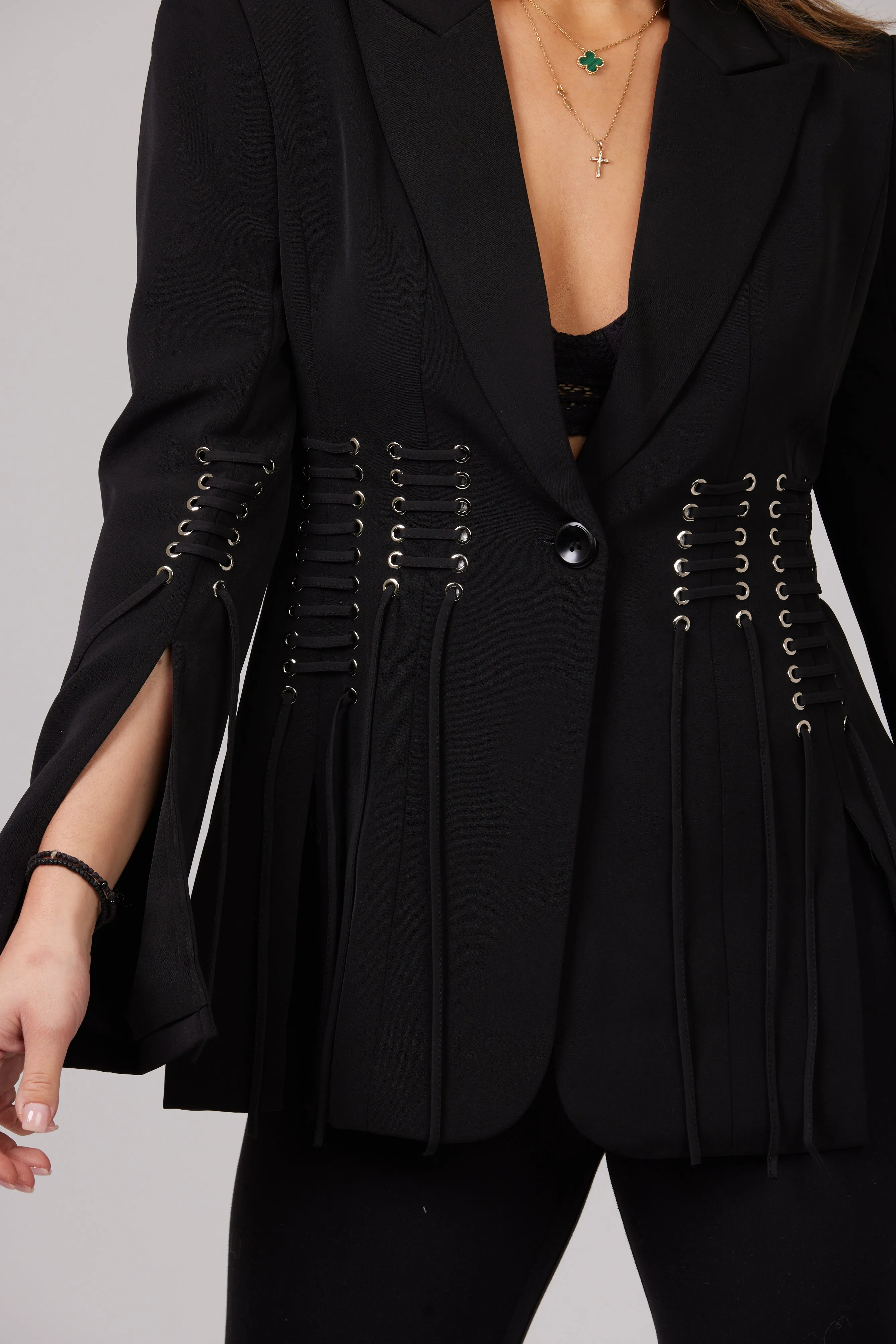 DORA BLACK SLIT SLEEVE WITH WAIST DETAILS BLAZER