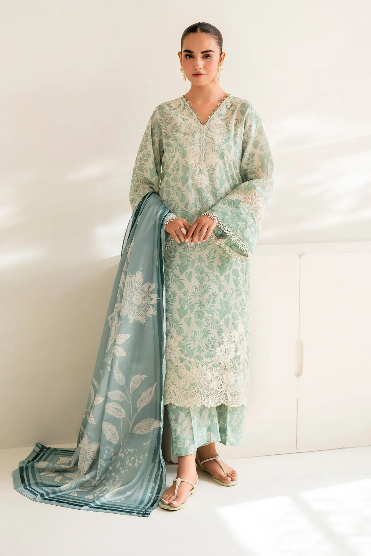 EMBROIDERED LAWN UF-677