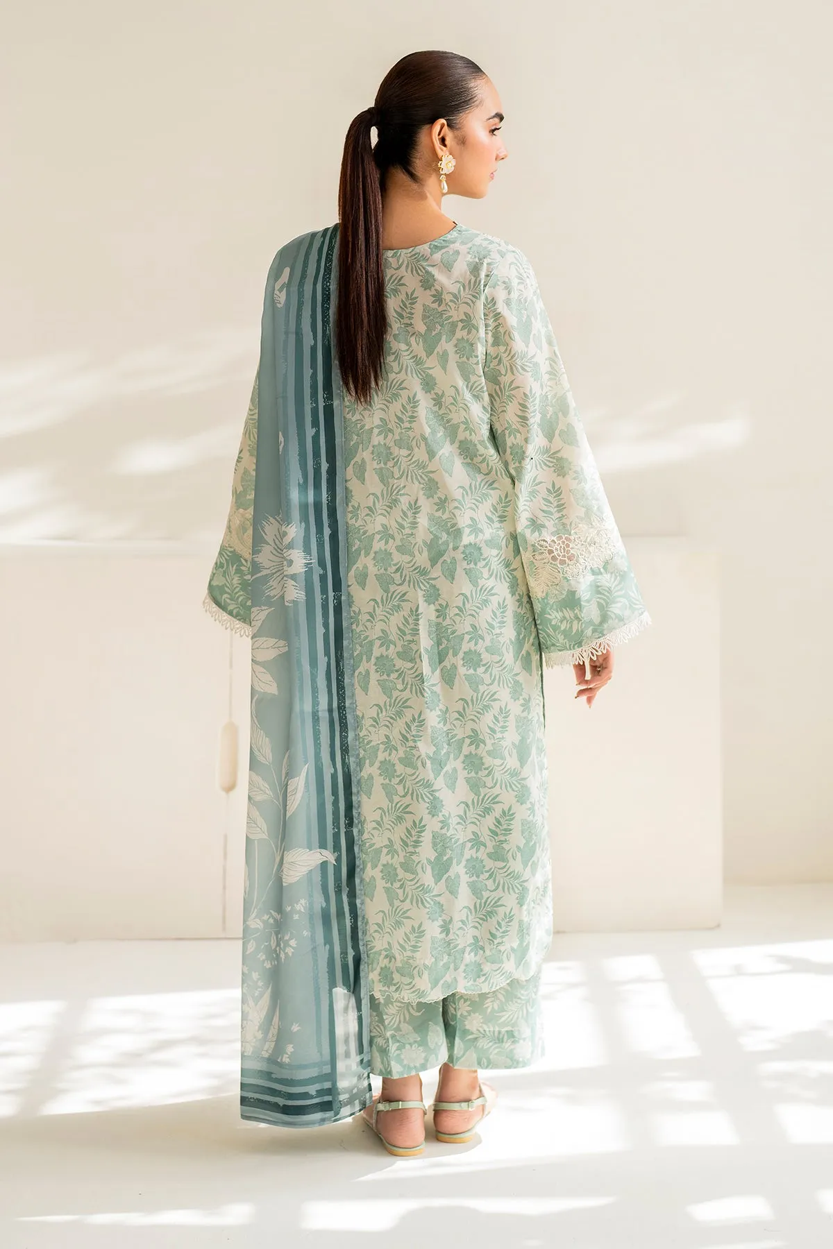 EMBROIDERED LAWN UF-677