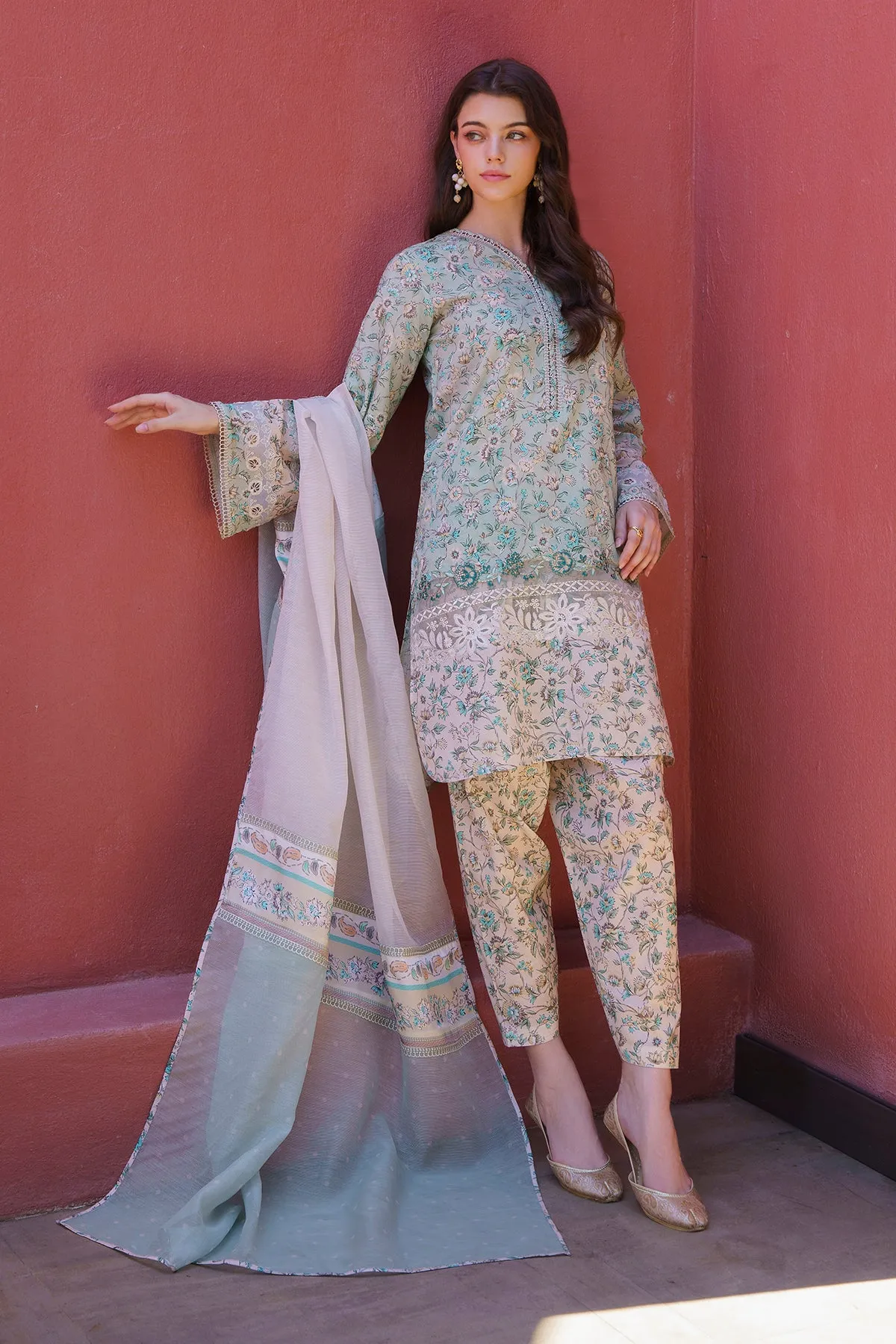 EMBROIDERED PRINTED LAWN UF-576