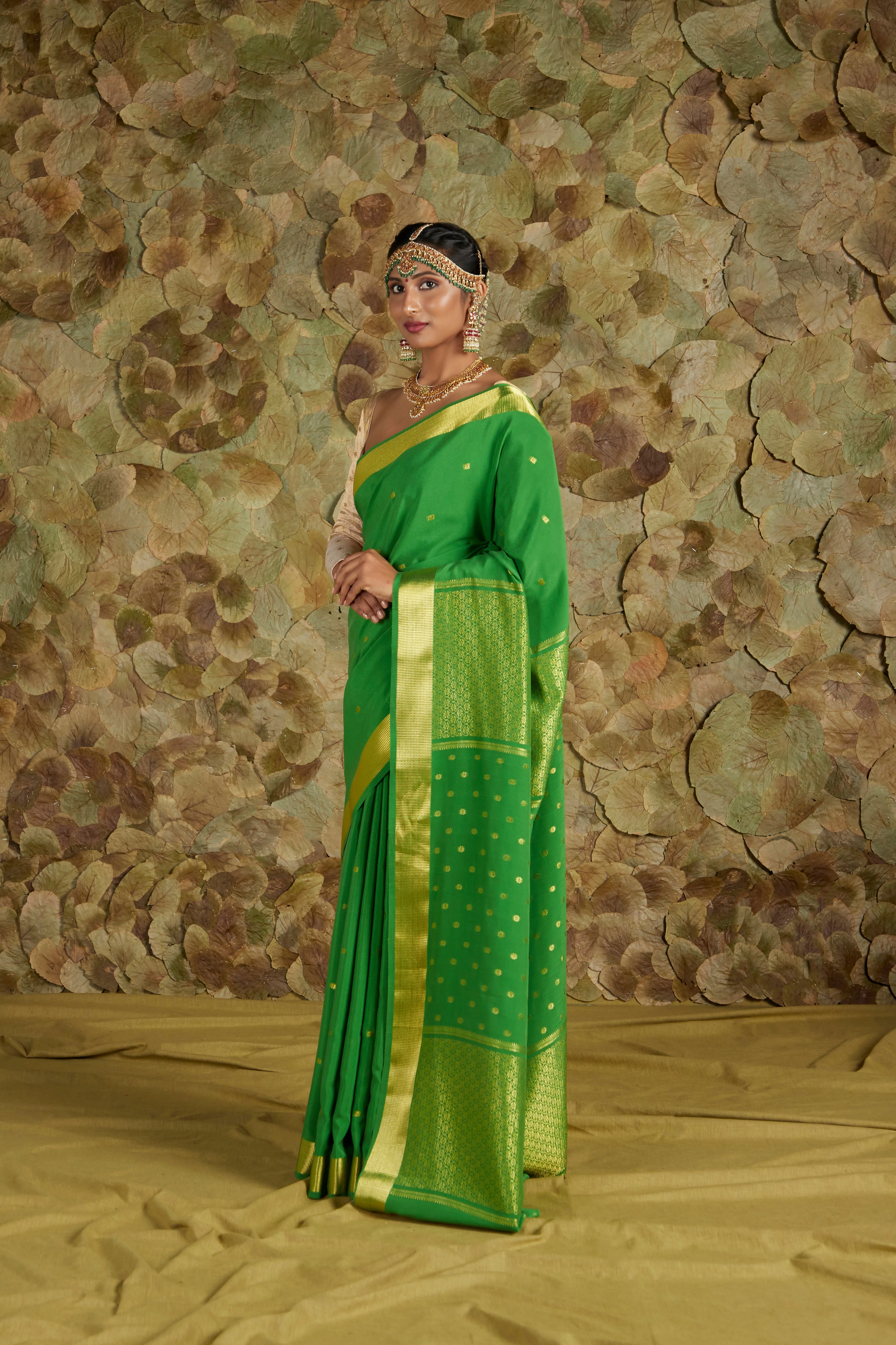 Kumkuma in Mint leaf / ಮೃಗ Kumkuma Saree