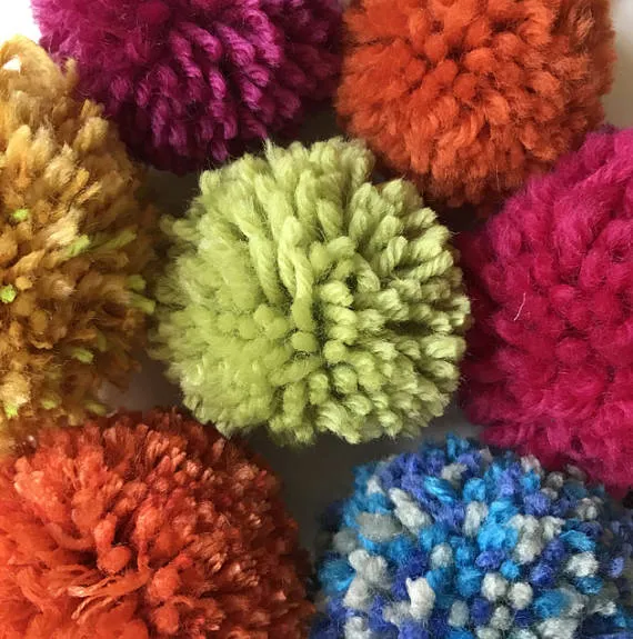 LLAMALLOOMA Pompom Maker