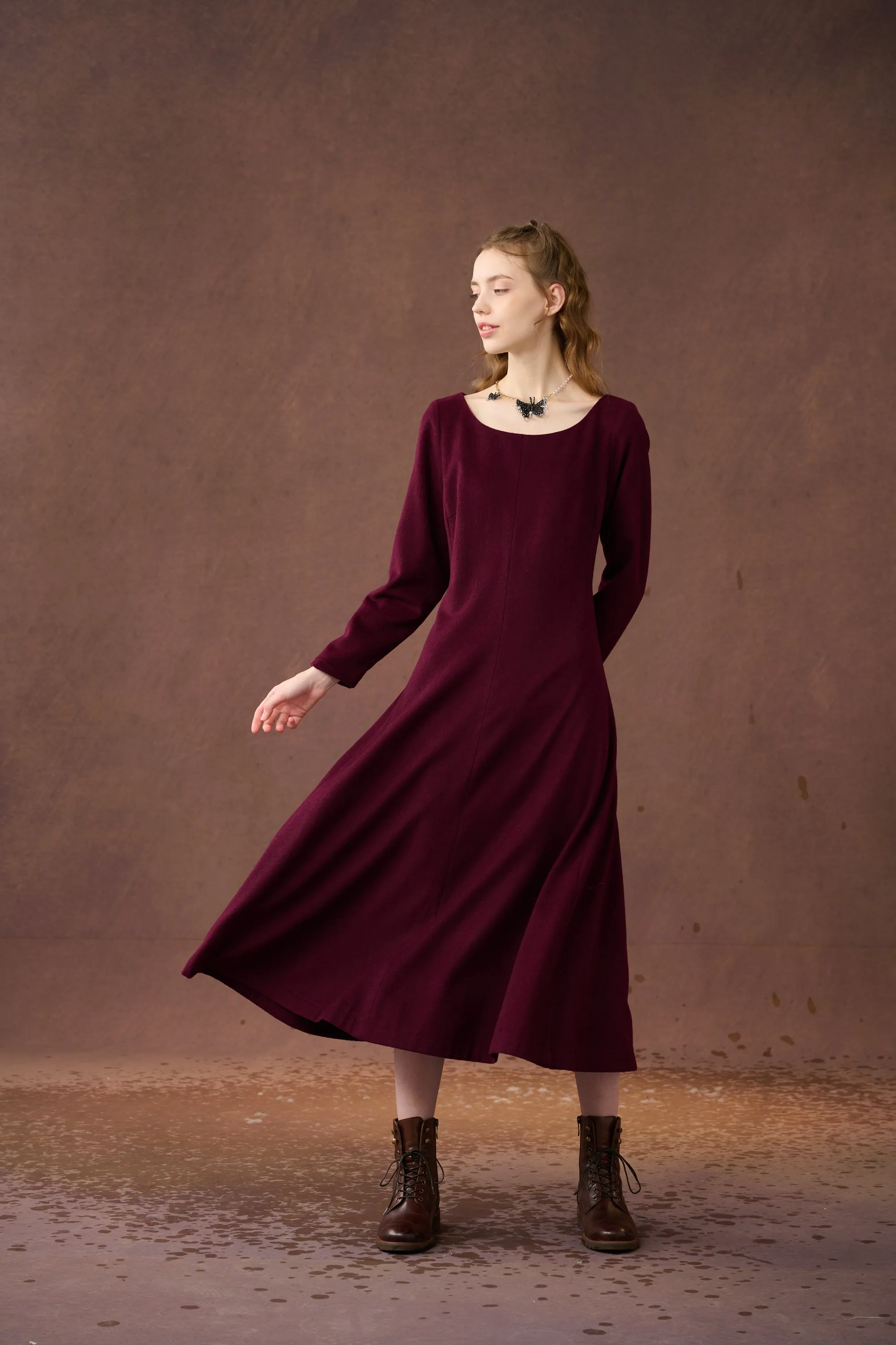 Mistletoe 17 | Vintage wool dress in Purple