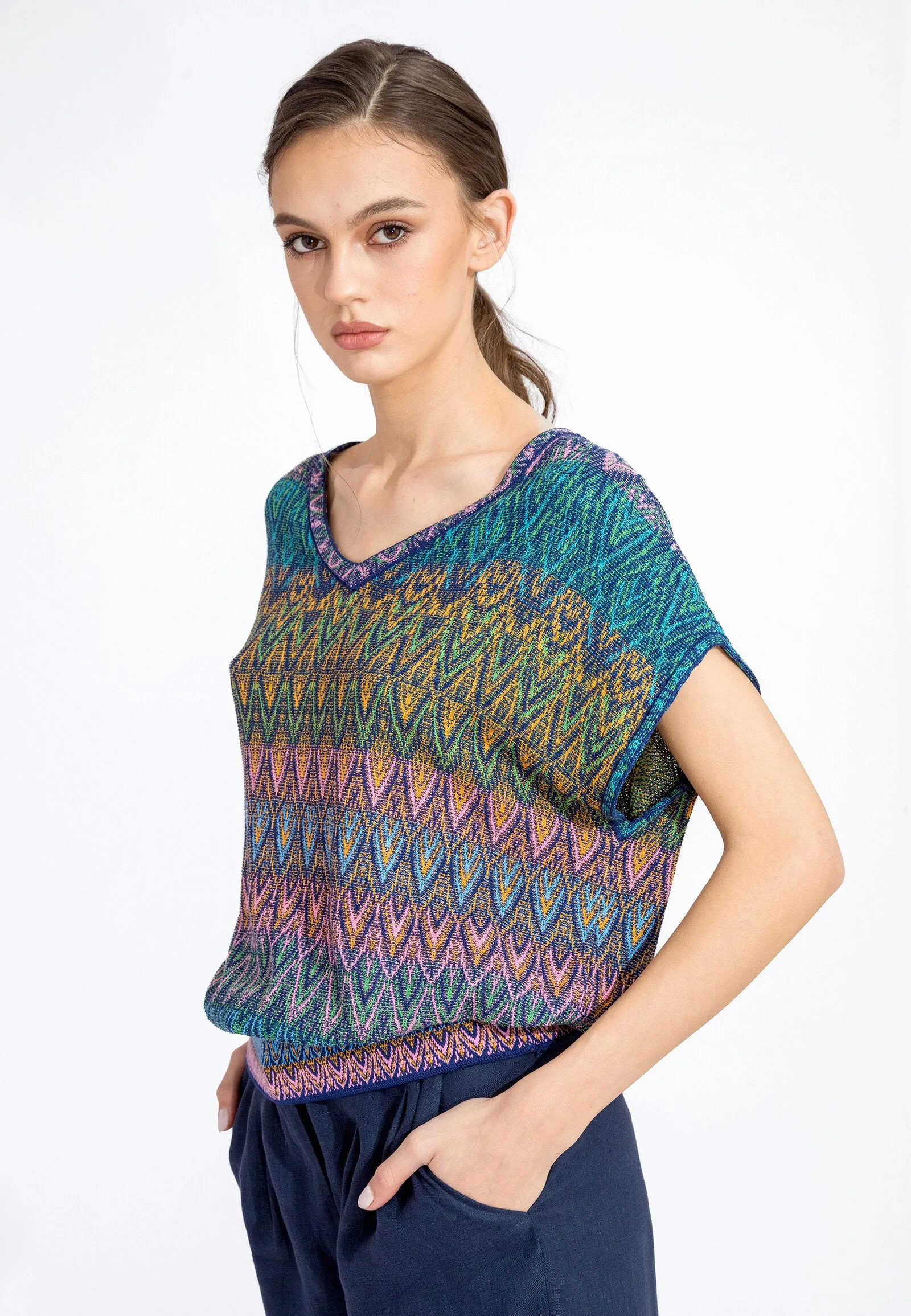 Pullover V-Neck, Ornament Pattern - NAVY