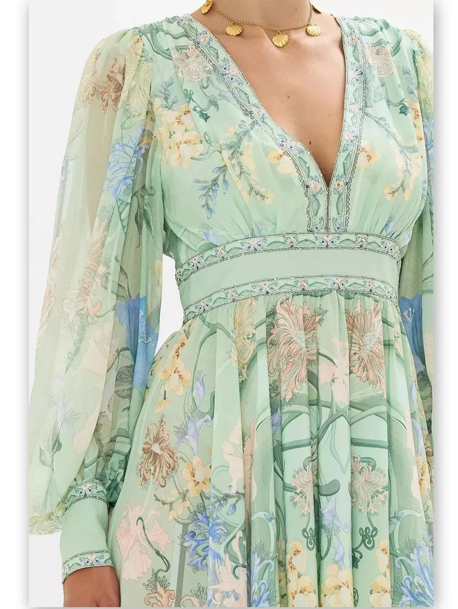 Women’s Blouson-Sleeve Printed Plunged V-Neck Silk Mini Dress in Mint