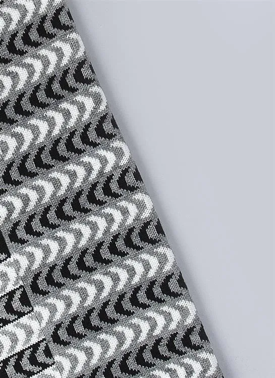 Women's Chevron Pattern Knitted Scarf